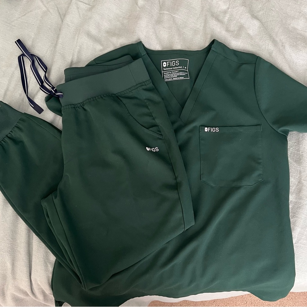 Figs British Racing Green scrub set